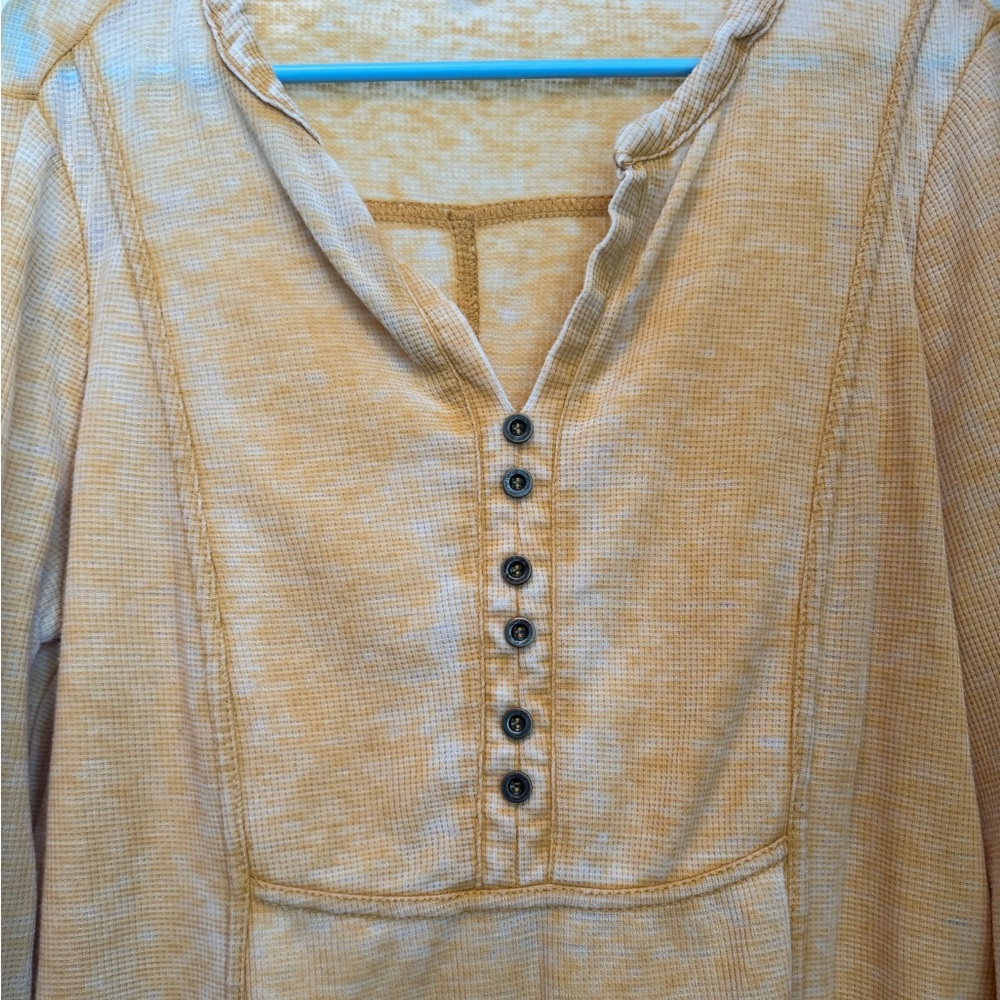 Yellow Gold Ribbed Waffle Top - Picture 3 of 6